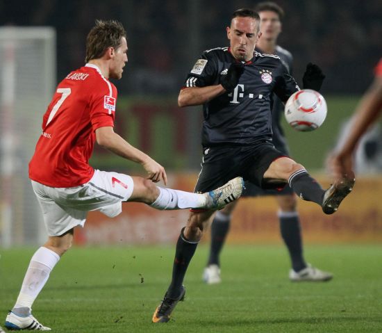 然是热门人 然是热门人