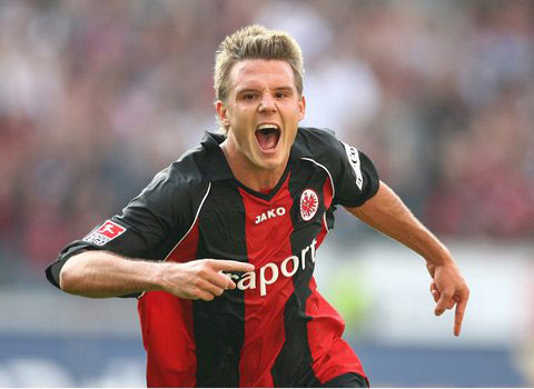 球队注入新 球队注入新